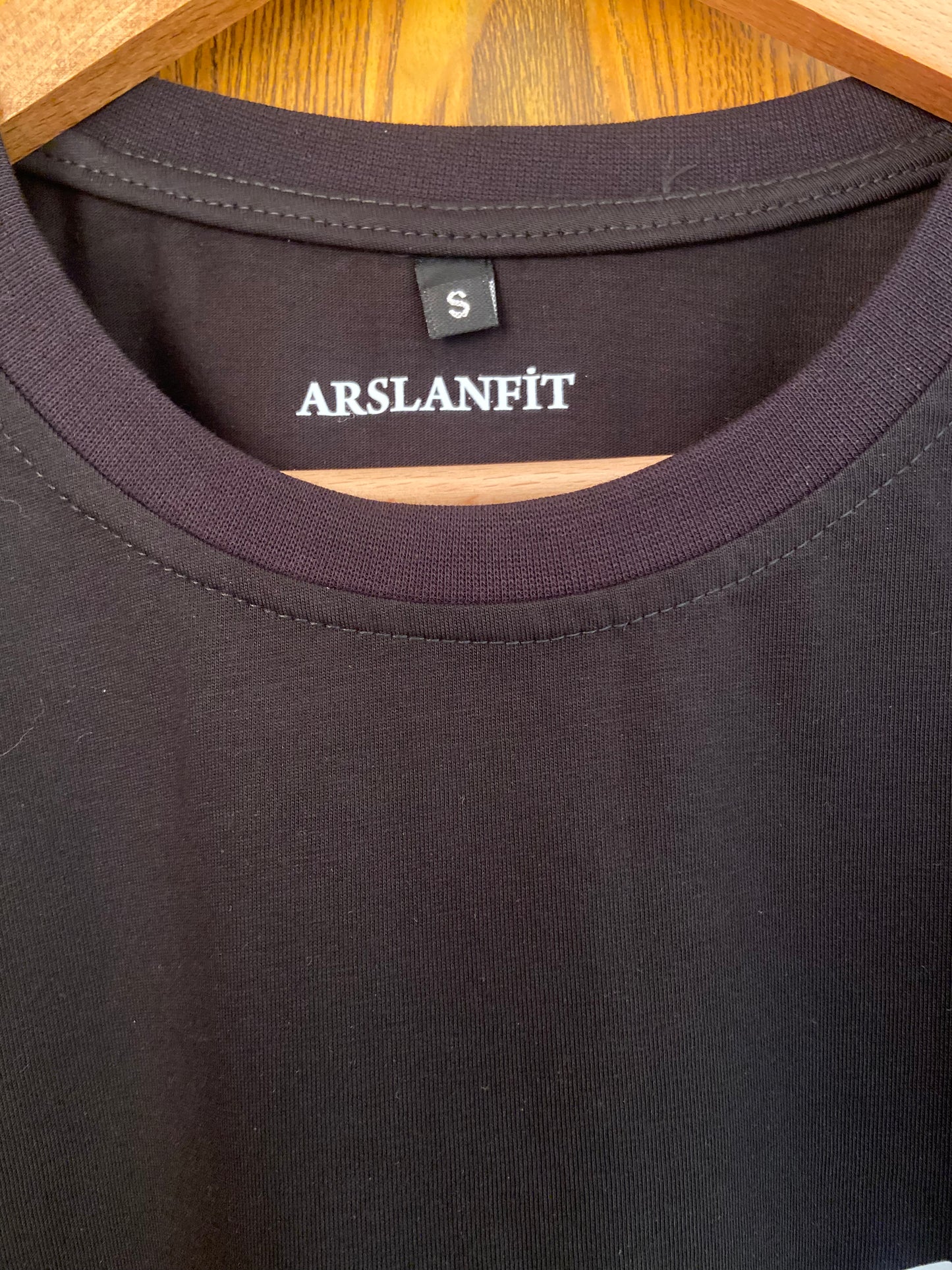 Arslanfit Çizgi Portre Siyah Tişört